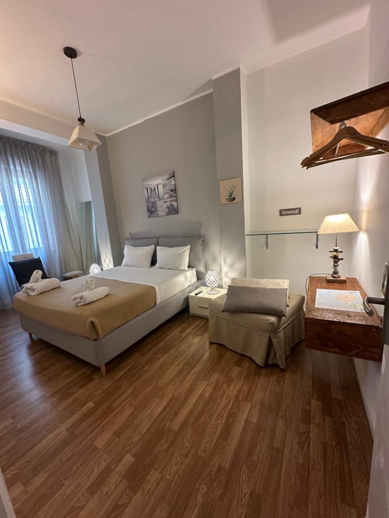 B&B Degli Artisti Suite Лечче Экстерьер фото