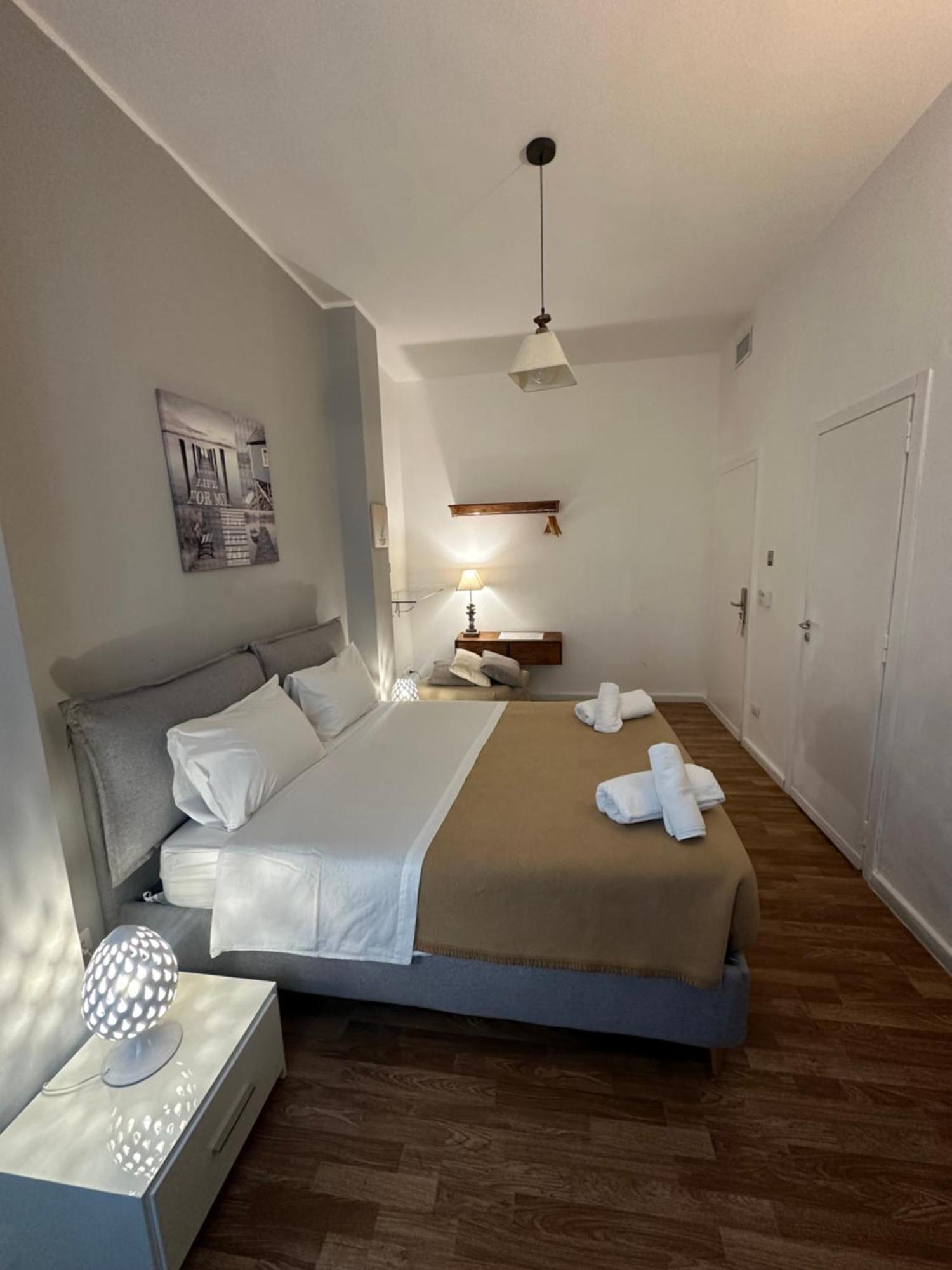 B&B Degli Artisti Suite Лечче Экстерьер фото