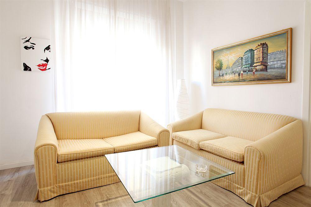 B&B Degli Artisti Suite Лечче Экстерьер фото
