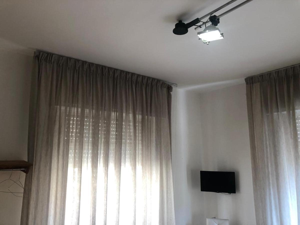 B&B Degli Artisti Suite Лечче Экстерьер фото